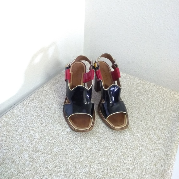 Prada Patent Leather Sandals - Picture 3 of 6